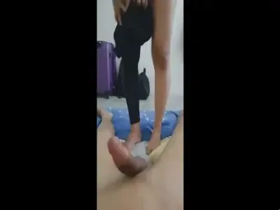 Langsung Masuk Memek Basah Tanpa Foreplay Brutal