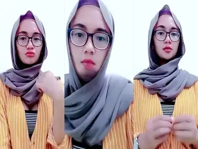 Yulia Ukhty Nakal Pamer Belahan Toket Viral